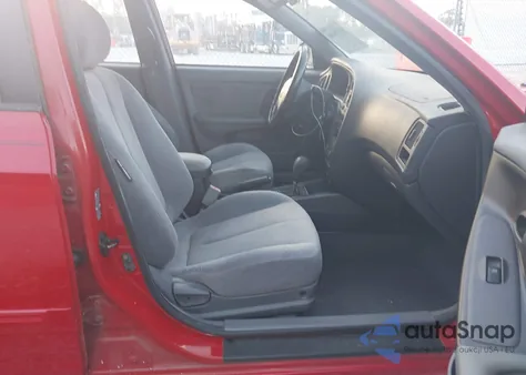 2005 Hyundai Elantra Gls/Gt from USA, damaged, VIN KMHDN46D15U977907